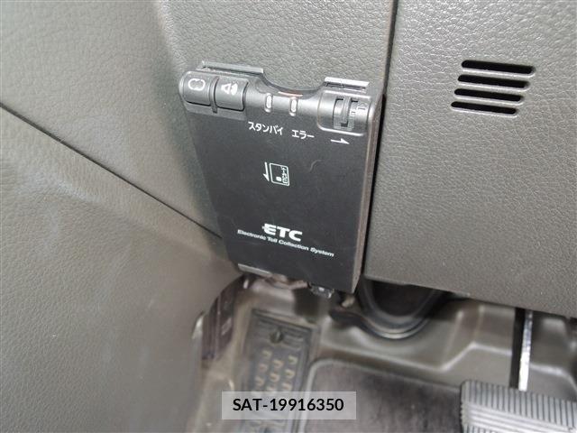 Nissan X-TRAIL 2005-05 8318274-28