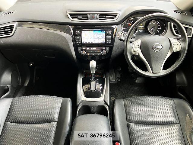 Nissan X-TRAIL 2017-01 8318273-1
