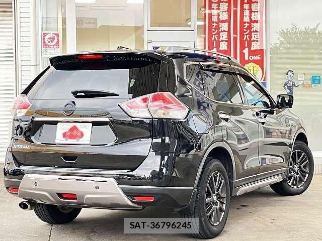 Nissan X-TRAIL 2017-01 8318273-2