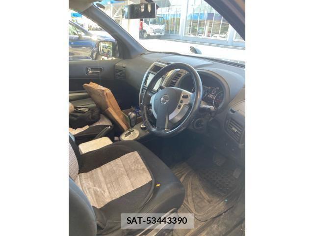 Nissan X-TRAIL 2010-11 8318287-8