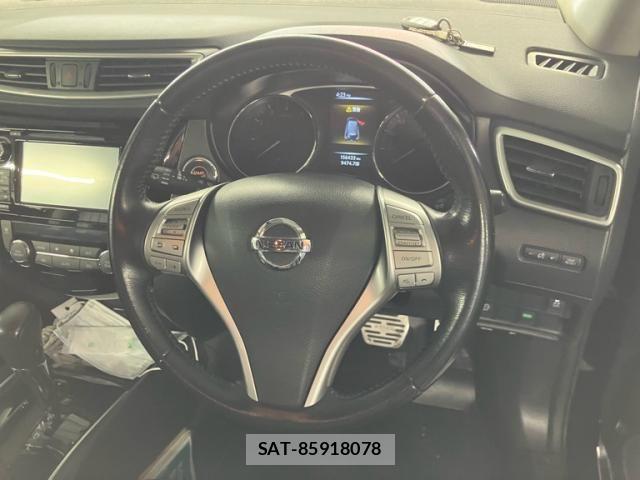 Nissan X-TRAIL 2016-03 8318283-17