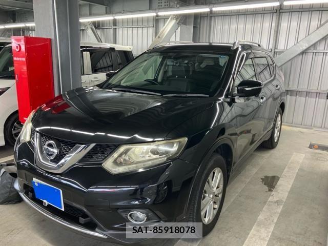 Nissan X-TRAIL 2016-03 8318283-3