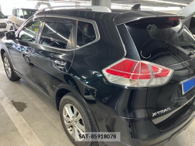 Nissan X-TRAIL 2016-03 8318283-4