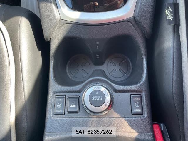 Nissan X-TRAIL 2016-04 8338624-7