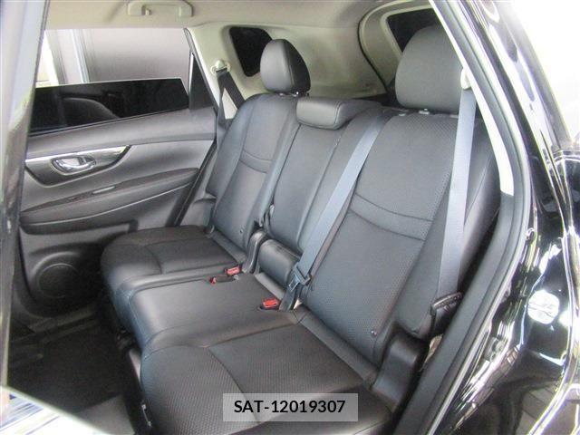 Nissan X-TRAIL 2019-01 8338618-13