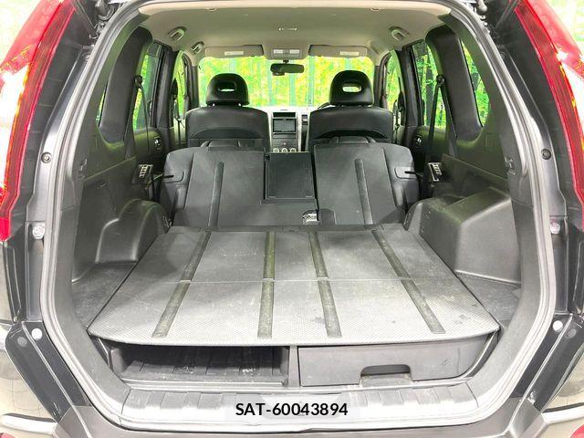 Nissan X-TRAIL 2012-05 8334888-9