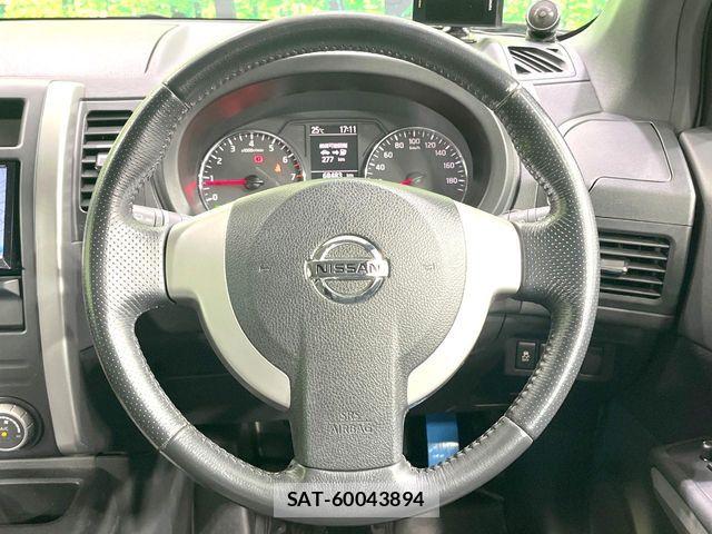 Nissan X-TRAIL 2012-05 8334888-10
