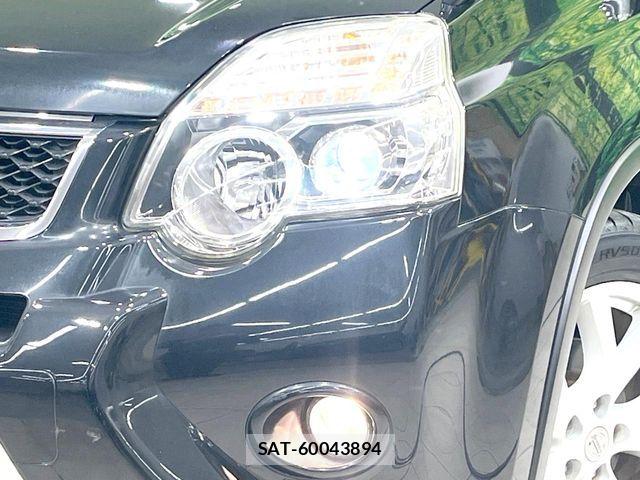 Nissan X-TRAIL 2012-05 8334888-11