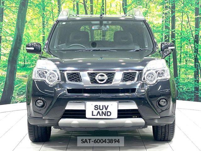 Nissan X-TRAIL 2012-05 8334888-13