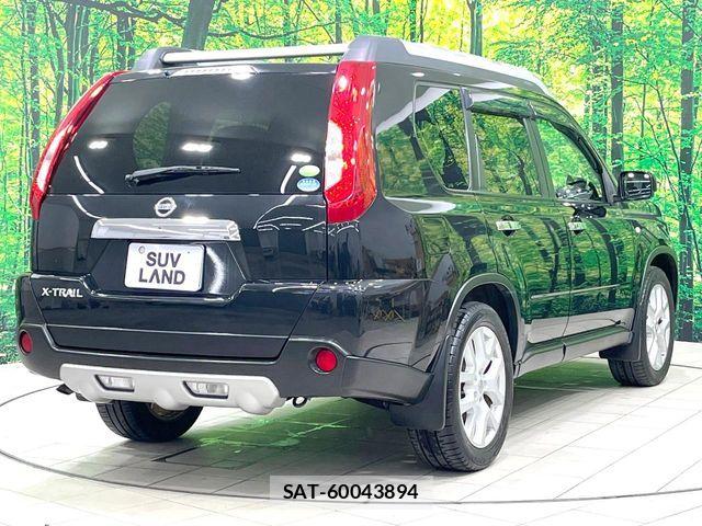Nissan X-TRAIL 2012-05 8334888-16