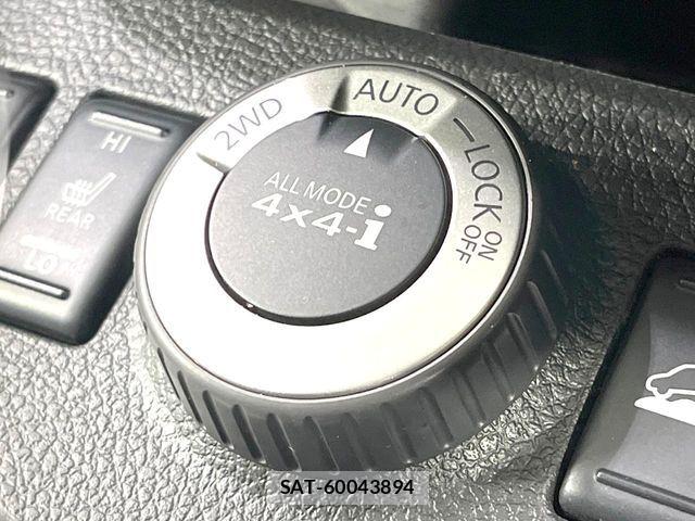 Nissan X-TRAIL 2012-05 8334888-4