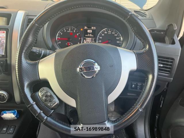 Nissan X-TRAIL 2011-08 8334890-13