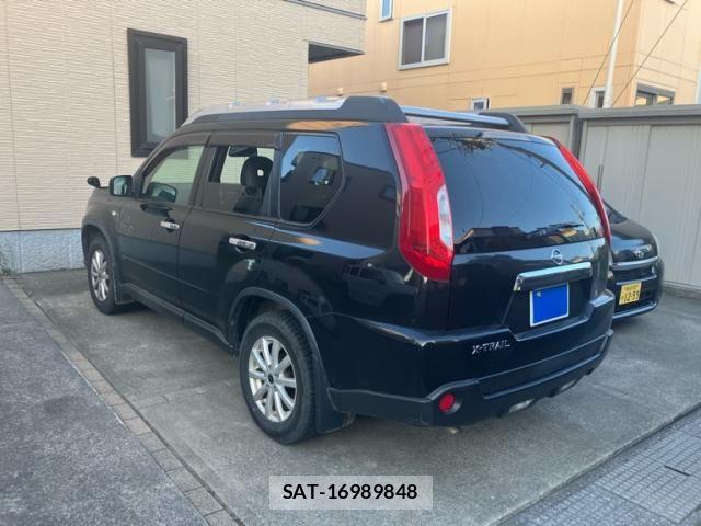 Nissan X-TRAIL 2011-08 8334890-1