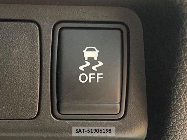 Nissan X-TRAIL 2017-03 8338620-6