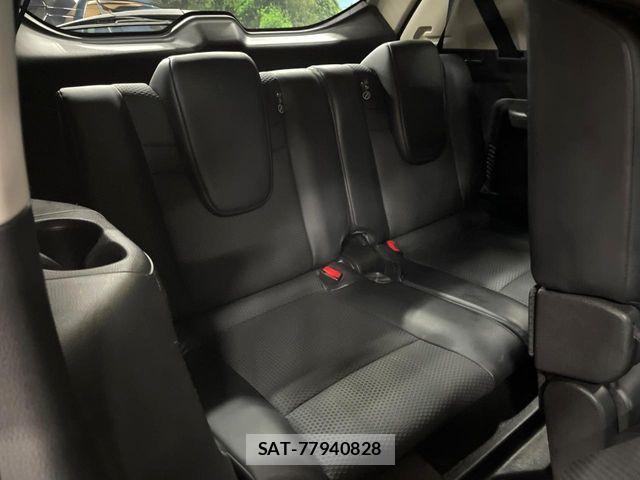 Nissan X-TRAIL 2014-06 8338630-9