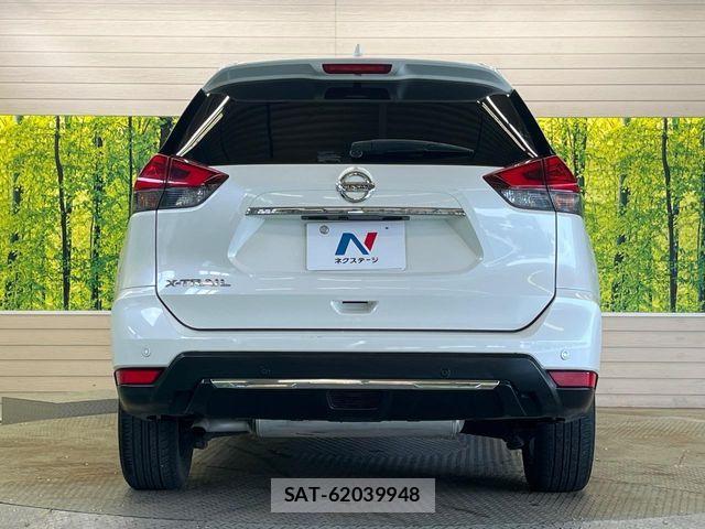 Nissan X-TRAIL 2017-08 8338625-16