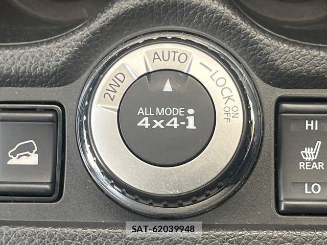 Nissan X-TRAIL 2017-08 8338625-3