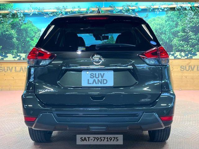 Nissan X-TRAIL 2018-04 8338617-16