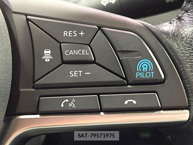 Nissan X-TRAIL 2018-04 8338617-4