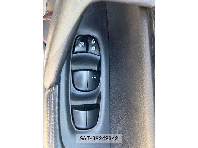 Nissan X-TRAIL 2017-05 8338629-10