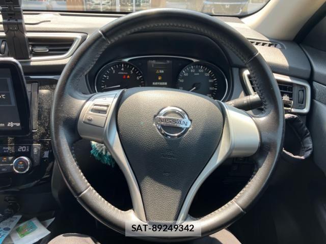 Nissan X-TRAIL 2017-05 8338629-15