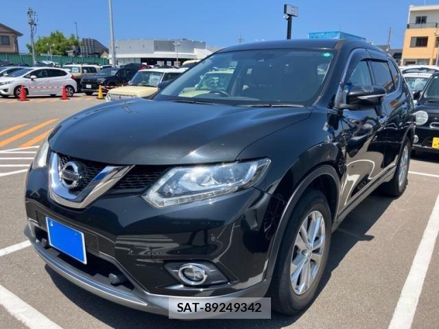 Nissan X-TRAIL 2017-05 8338629-2