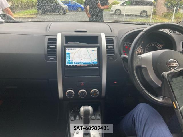Nissan X-TRAIL 2013-05 8338632-11