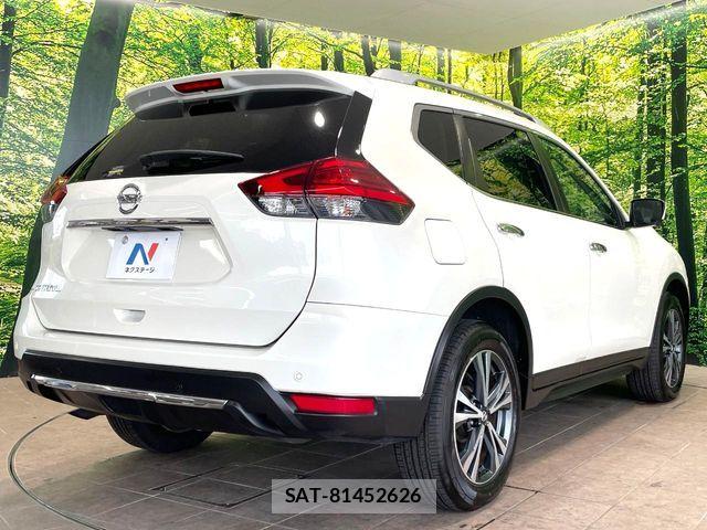 Nissan X-TRAIL 2018-08 8338621-16