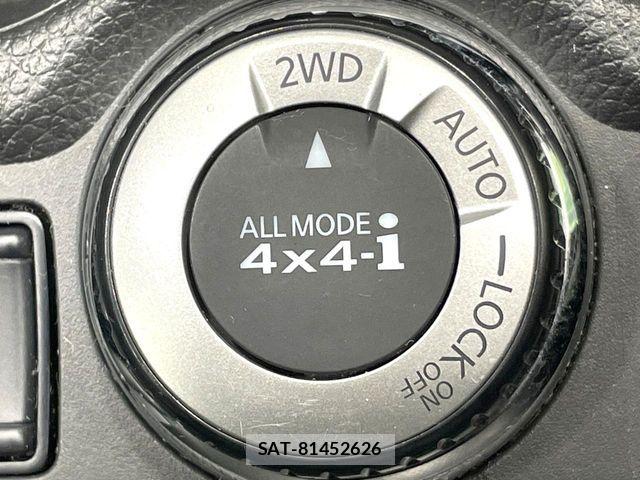 Nissan X-TRAIL 2018-08 8338621-2