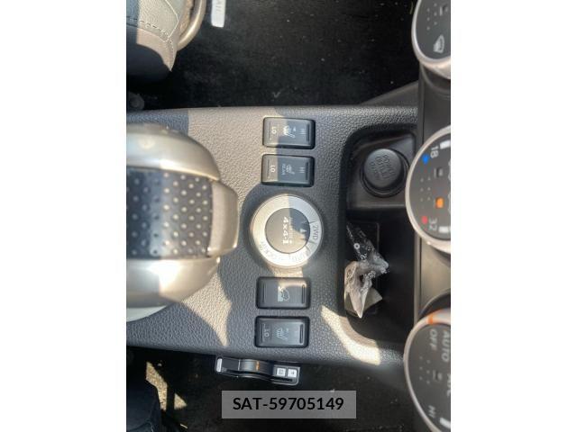 Nissan X-TRAIL 2009-10 8338633-17