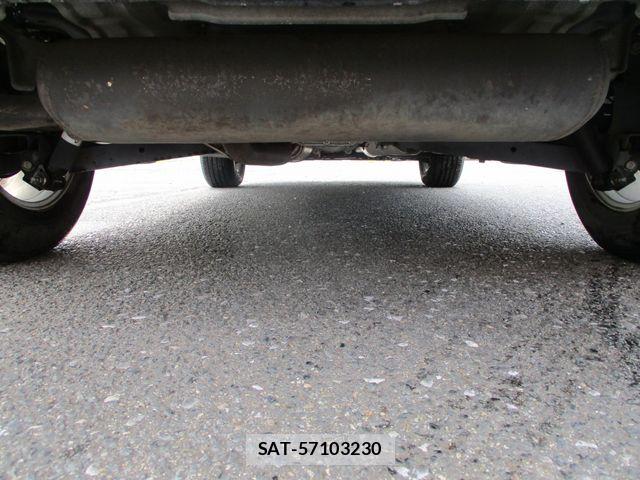Nissan X-TRAIL 2015-08 8338631-10