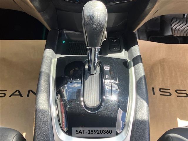 Nissan X-TRAIL 2018-09 8355941-19