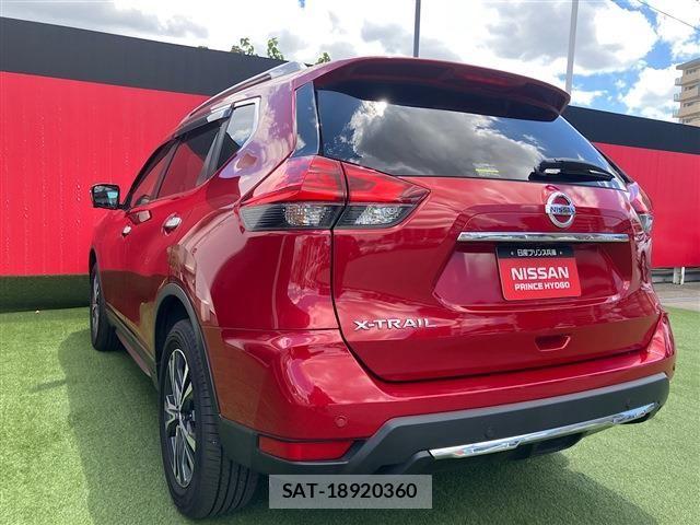 Nissan X-TRAIL 2018-09 8355941-2