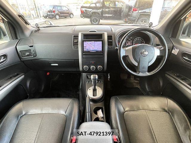 Nissan X-TRAIL 2012-01 8355942-1