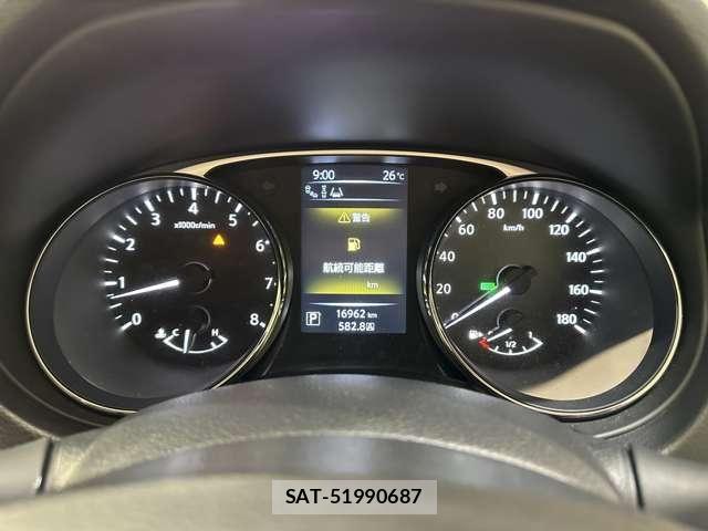 Nissan X-TRAIL 2016-08 8355940-9
