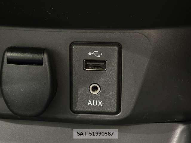 Nissan X-TRAIL 2016-08 8355940-15