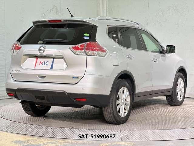 Nissan X-TRAIL 2016-08 8355940-5