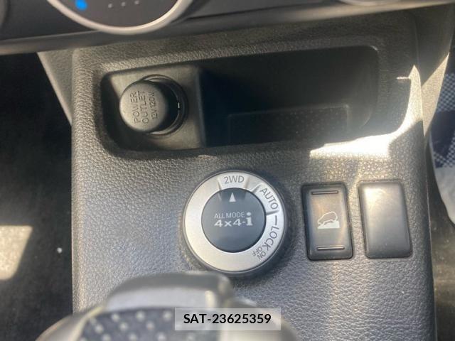 Nissan X-TRAIL 2007-12 8355946-13