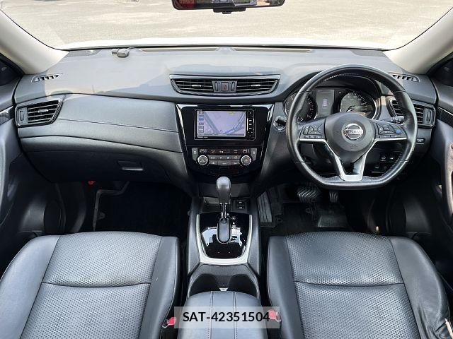 Nissan X-TRAIL 2018-06 8355936-1