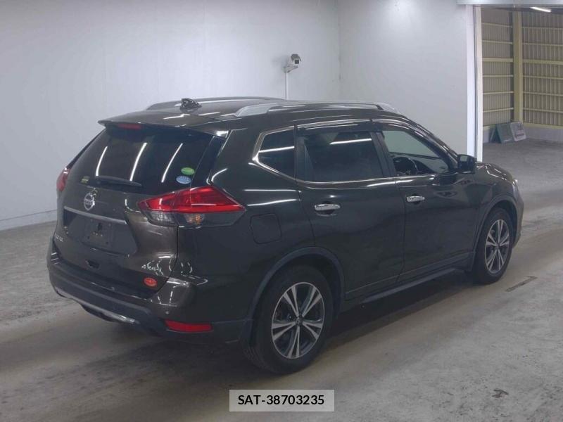 Nissan X-TRAIL 2019-02 8232530-1