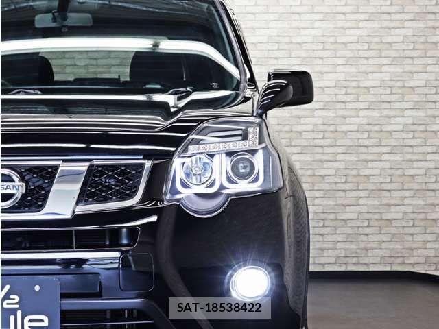 Nissan X-TRAIL 2011-10 8355943-10
