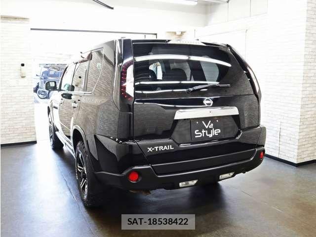 Nissan X-TRAIL 2011-10 8355943-14