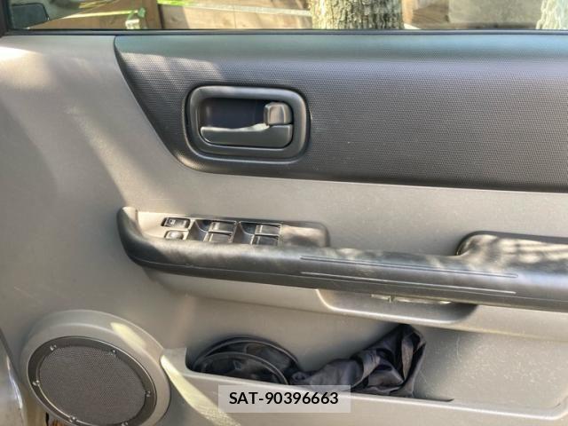 Nissan X-TRAIL 2006-09 8369954-13
