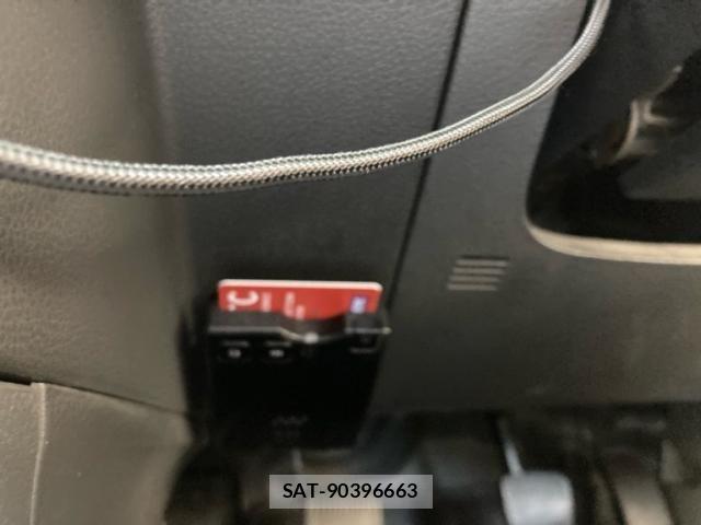 Nissan X-TRAIL 2006-09 8369954-16
