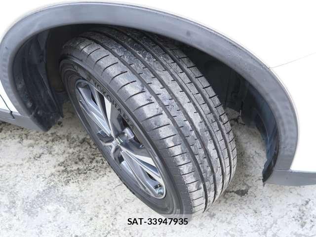 Nissan X-TRAIL 2018-09 8369935-4