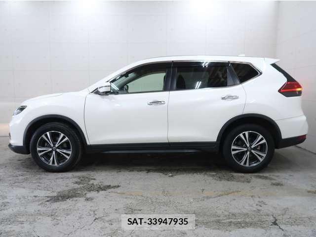 Nissan X-TRAIL 2018-09 8369935-12