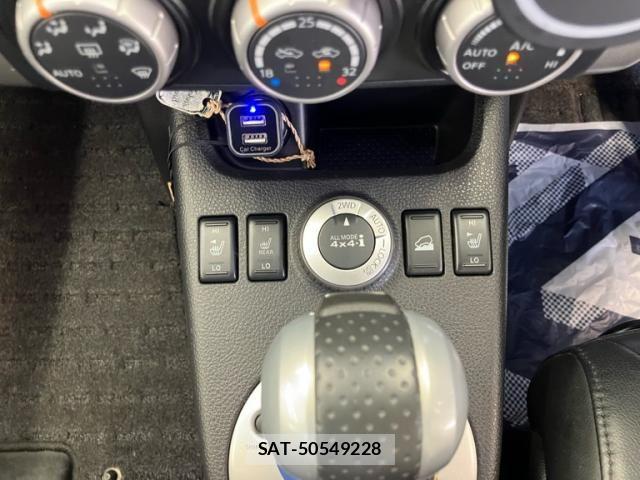 Nissan X-TRAIL 2011-02 8369942-25