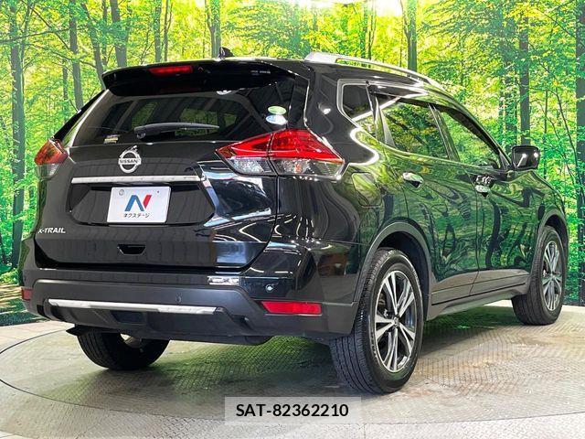 Nissan X-TRAIL 2018-02 8369932-17