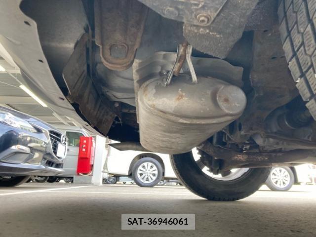 Nissan X-TRAIL 2014-03 8369948-9