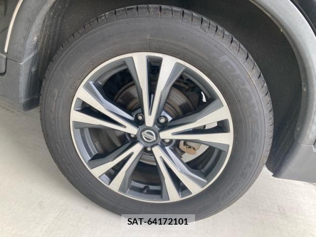 Nissan X-TRAIL 2018-02 8369937-8